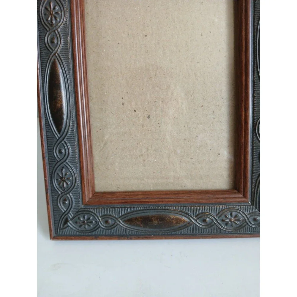 Vintage Carved Ornate Solid Wood Glass-Velvet Back 4.5 X 6.5 Photo Frame